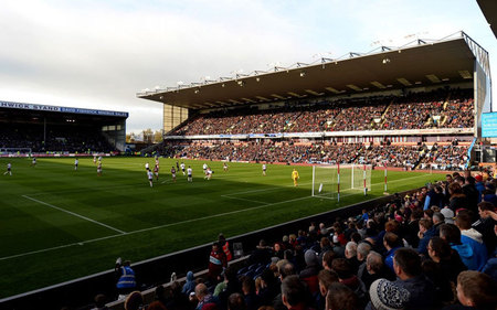 突显了那不 突显了那不